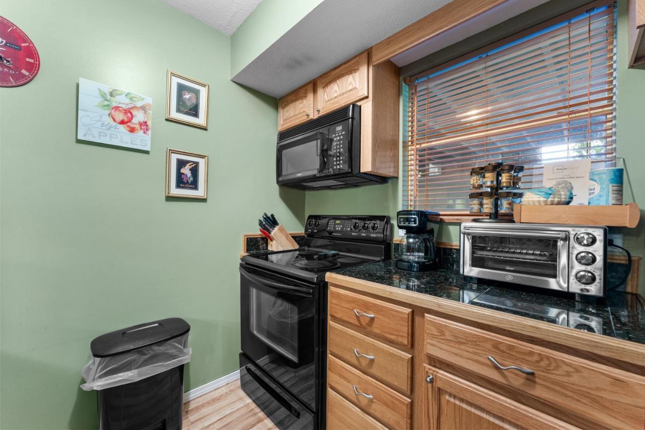 Bluffs Oasis Condo Брэнсон Экстерьер фото